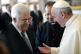 Le président Abbas reçu par le pape François. D. R.